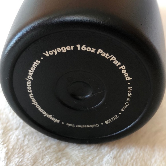 Discontinued-Simple Modern Voyager 16 oz. insulated mug w/ Flip lid. New,UNUSED. - Picture 5 of 15